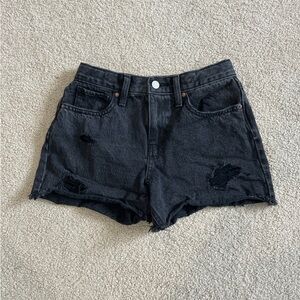 Kids old navy high rise black distressed jean shorts in size 12